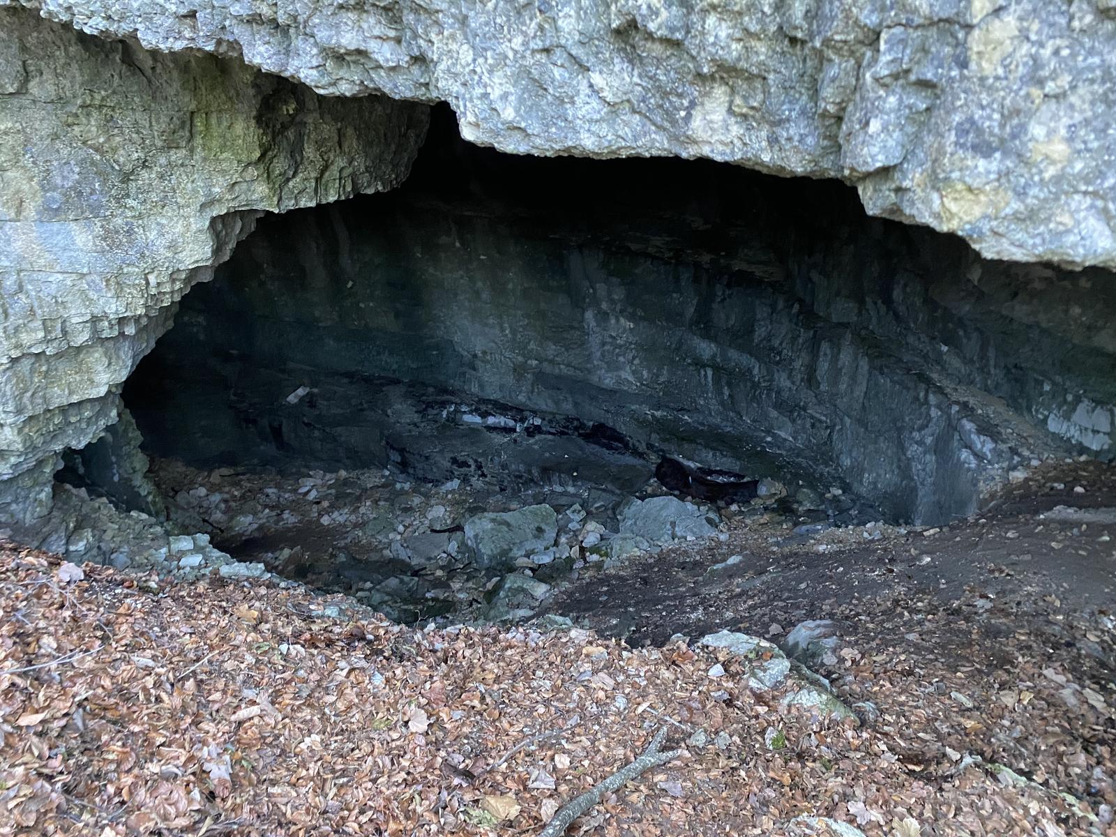 Grotta d'Orlando, Fonte Longanga e Monte Longagna - Luco dei Marsi Grotta d'Orlando, Fonte Longanga e Monte Longagna - Luco dei Marsi